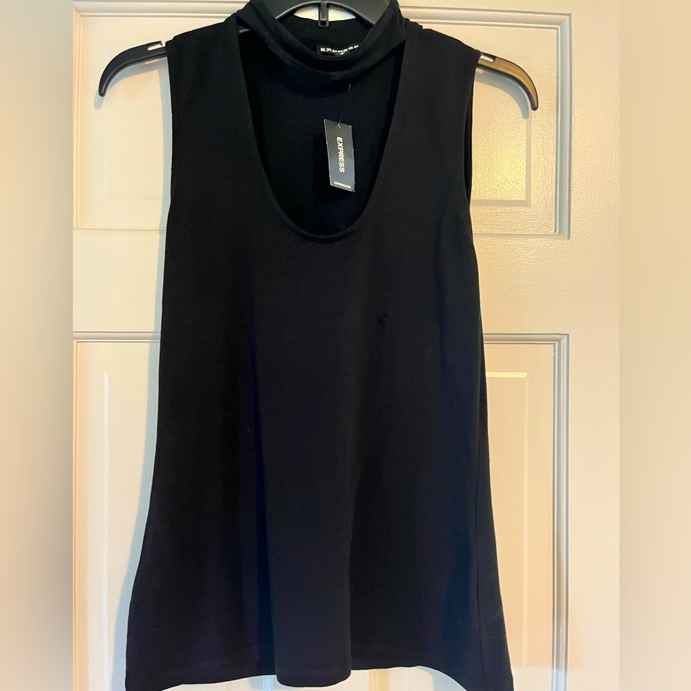 New with tags black Express top
